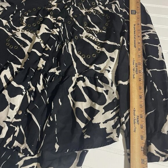 V CRISTINA WOMEN’S ANIMAL  PRINT BLACK /IVORY 100% POLYESTER BLOUSE SIZE M - Picture 10 of 12